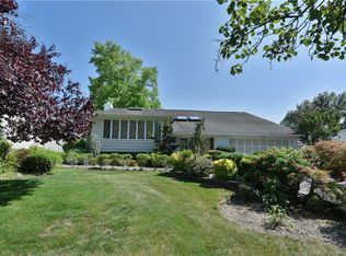 66 Lake Dr, New Hyde Park, NY 11040