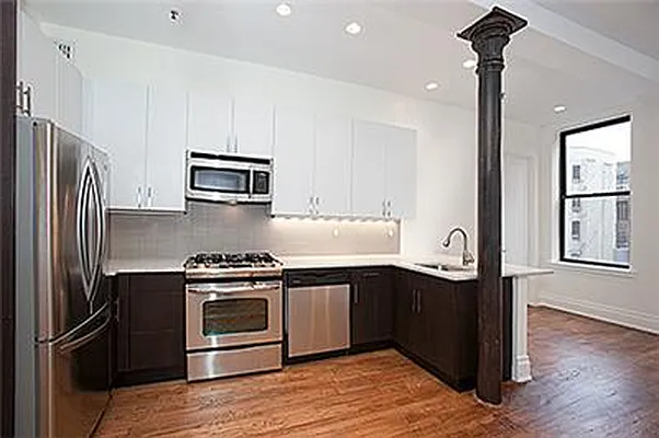 Rented by Buchbinder & Warren | media 16