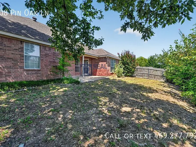 308 Pin Oak Ln — Photo 29