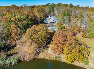 15385 Tullgean Dr, Milton, GA 30004