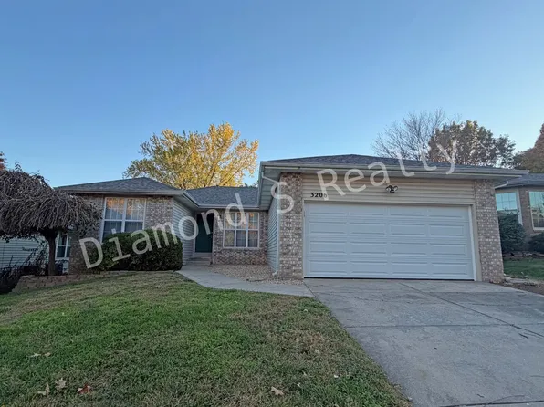 3206 E Lark St, Springfield, MO 65804