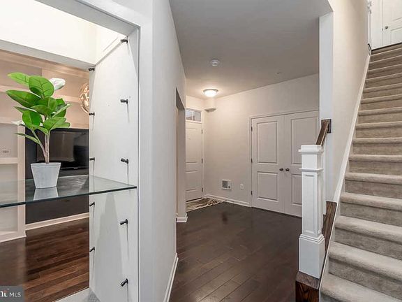2nd image of 23305 Milltown Knoll Sq Unit 112