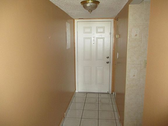 4th image of 10000 NW 80th Ct APT 2248