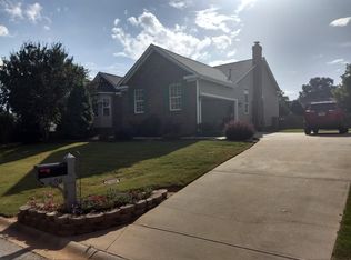 206 Crossvine Way, Simpsonville, SC 29680