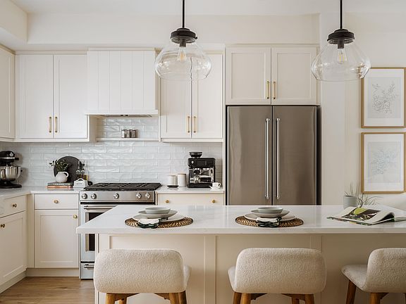 2nd image of 23183 136th Ave #11