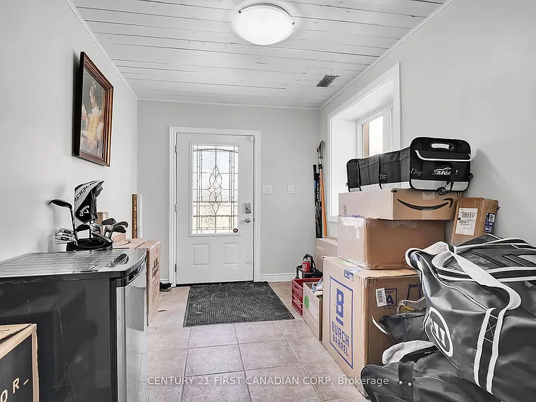 23992 Denfield Rd — Photo 3