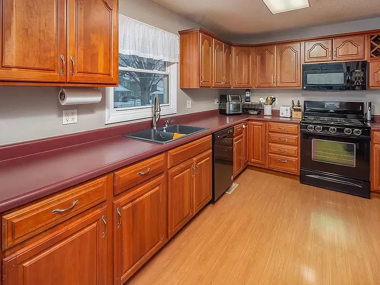 3117 Windsor Dr #0 — Photo 8
