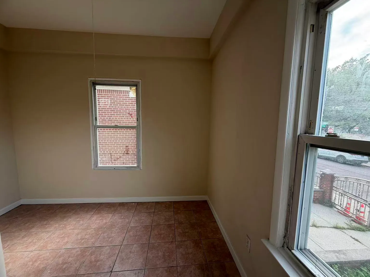 3 bed, 1.5 bath, $3,500 — Photo 4