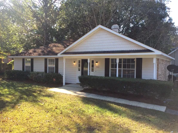 3001 Autumn Ridge Dr, Mobile, AL 36695