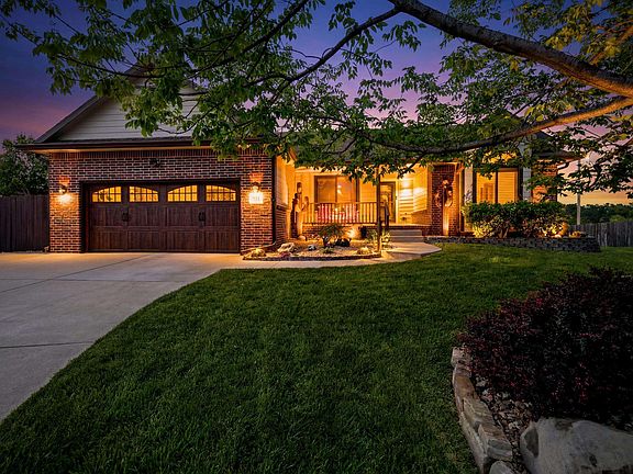 5th image of 331 S Limuel Ct