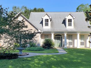 33879 N Shore Cv, Denham Springs, LA 70706