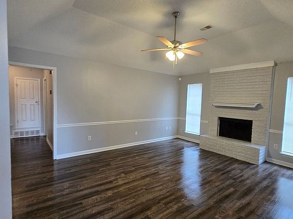 2nd image of 4400 Rosswood Dr