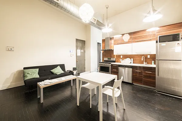 Rented by Jankos Group LLC | media 2