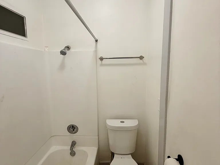 00-319 Elm Ave #205 — Photo 7