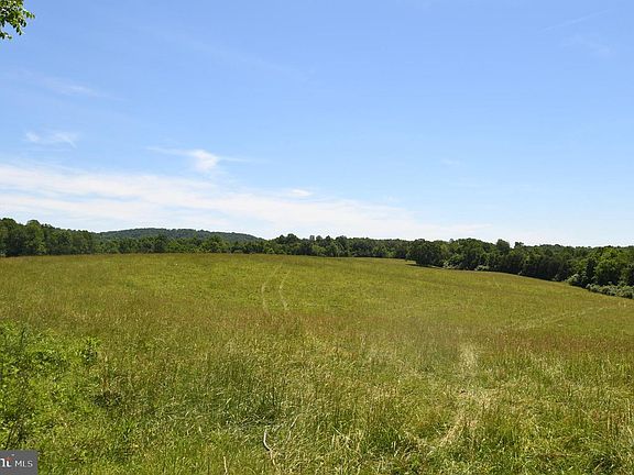 2nd image of Slate Mills Rd