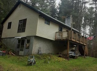 38 Kelly Hill Rd, New Albany, PA 18833