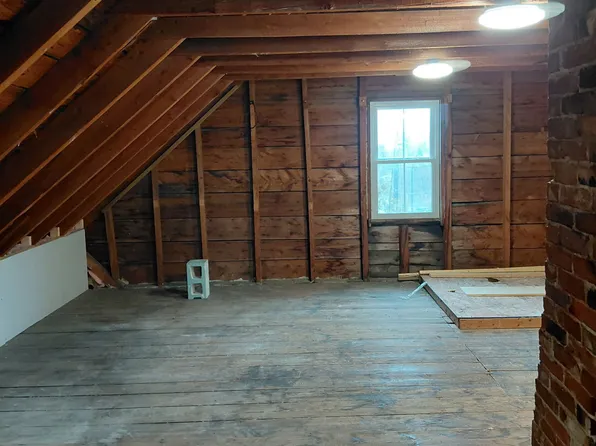 2-4 N Main St, East Templeton, MA 01438