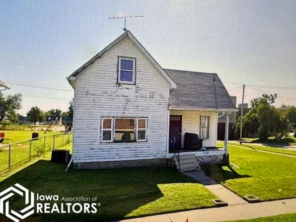 112 S 12th St, Marshalltown, IA 50158