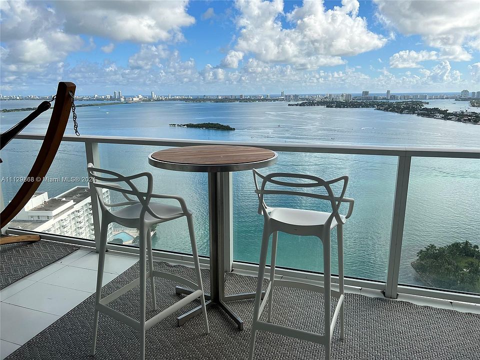 1st image of 2020 N Bayshore Dr APT 3208