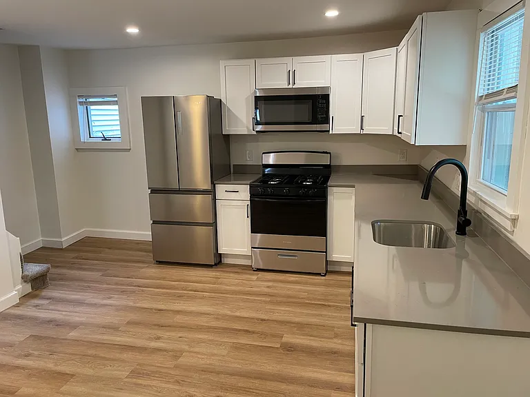 456 N State St #1 — Photo 13