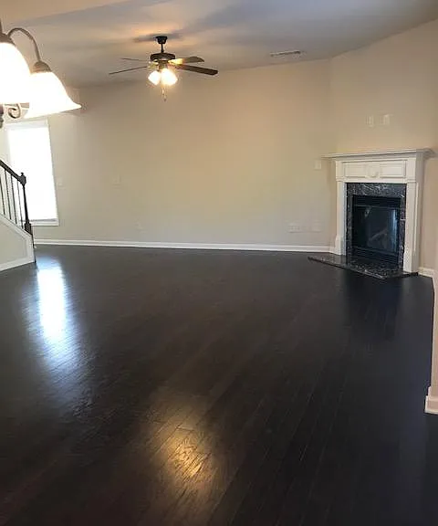 930 Township Cir — Photo 12