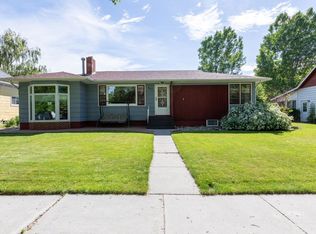 462 N 12th Ave, Forsyth, MT 59327