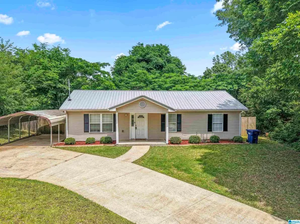 706 20th St N, Pell City, AL 35125