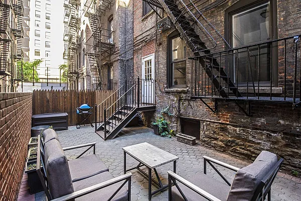 Rented by Compass | media 2