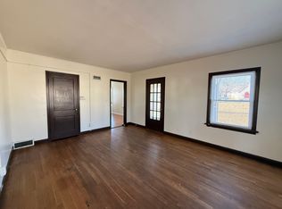 231 W 4th St APT 2, Junction City, KS 66441