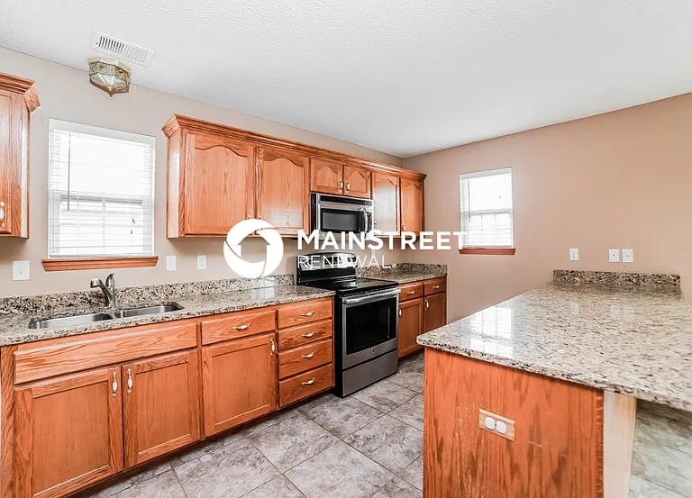 715 Country Ln — Photo 7