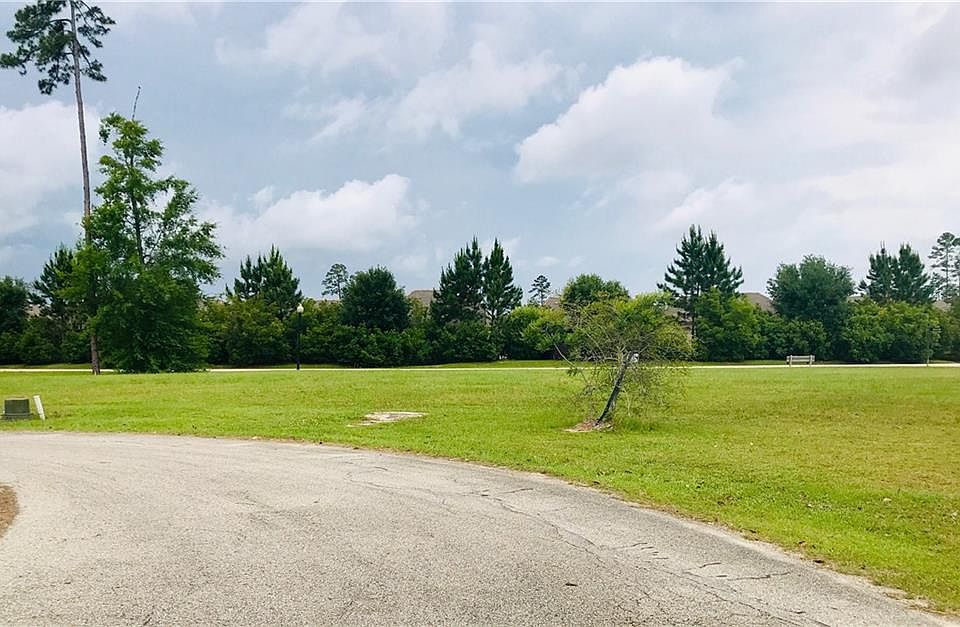 1st image of Merion Cir