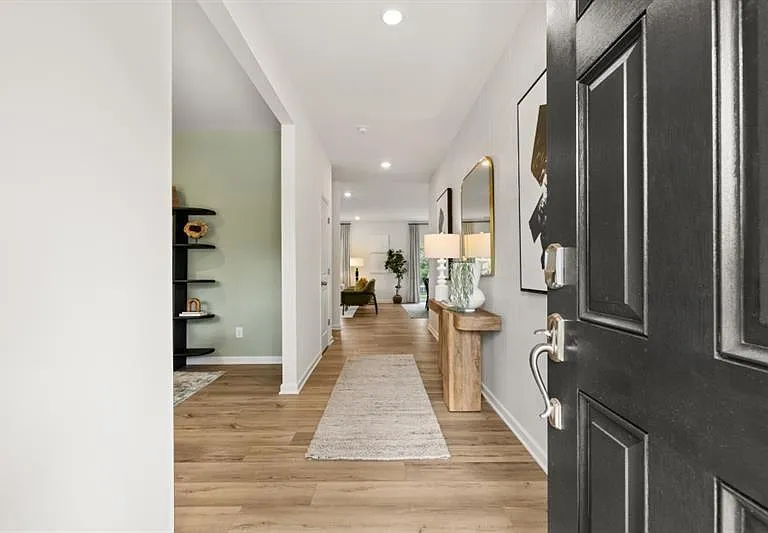 465 Madison Lakeview Dr — Photo 2