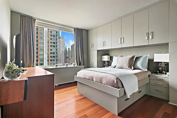 Sold by Compass | media 6