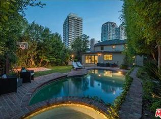 1044 Manning Ave, Los Angeles, CA 90024