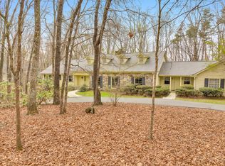 1258 Mountain Brook Cir, Signal Mountain, TN 37377