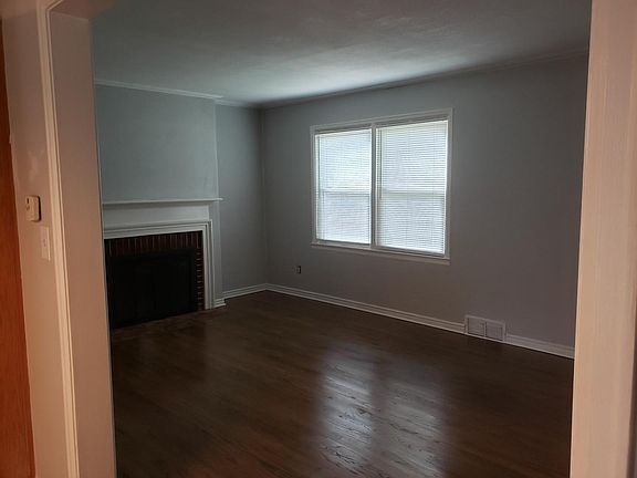5th image of 4917 W 51st St
