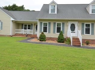 14460 Bayview Dr, Carrollton, VA 23314