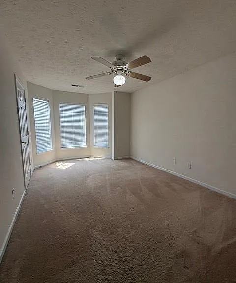 95 Saddlebrook Dr — Photo 3