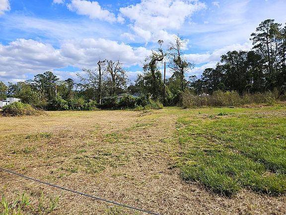 5th image of 10452 Hirsch Rd