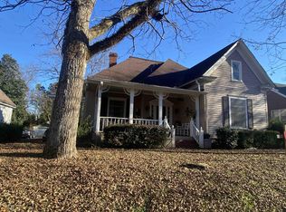 546 Greenwood St, Barnesville, GA