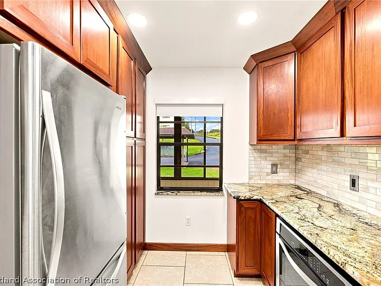 3 Charlton Dr — Photo 14