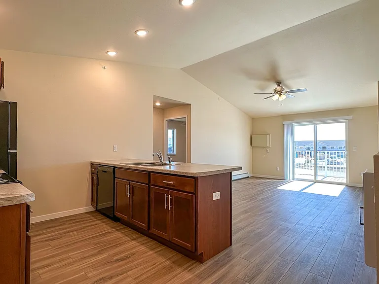 713 Caroline St — Photo 266