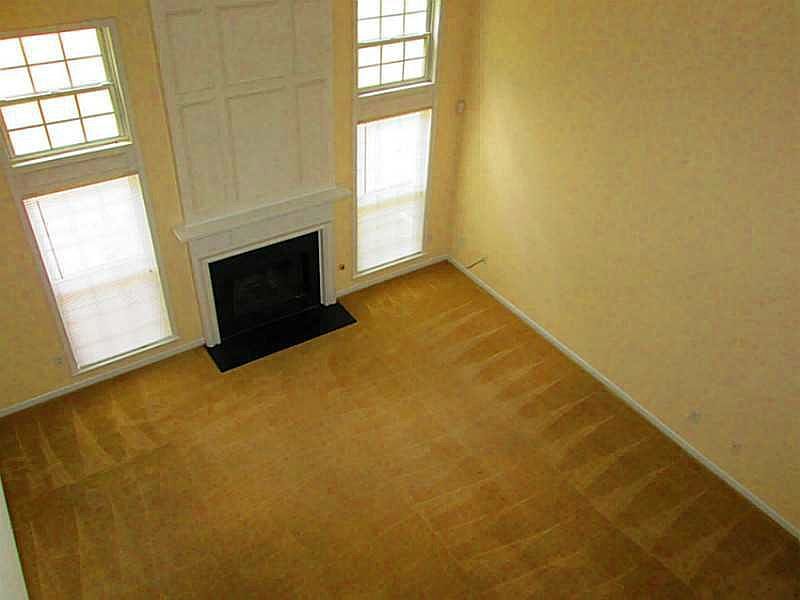 2nd image of 2648 Davenham Ln