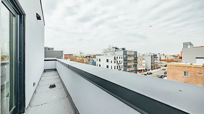 Rented by Nooklyn NYC LLC | media 12