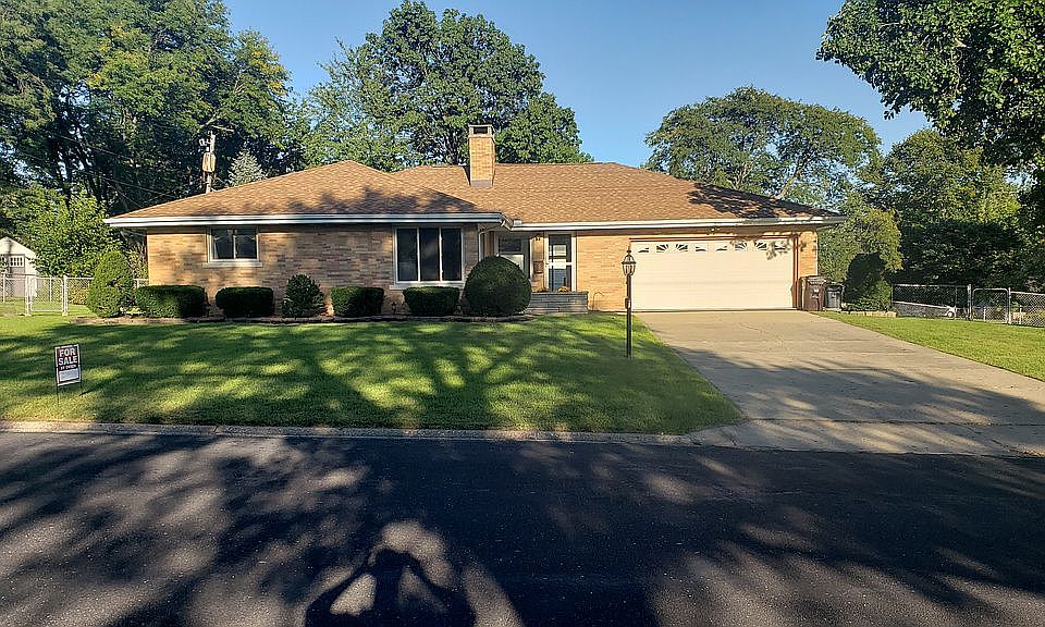 1st image of 4616 N Nelson Dr