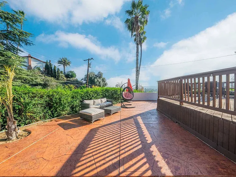 1615 California Pl — Photo 44