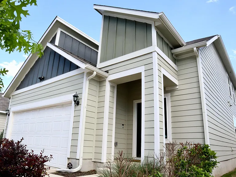 1609 Adobe Walls Way — Photo 2