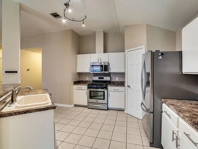 20821 Pacers Gait Ln — Photo 9