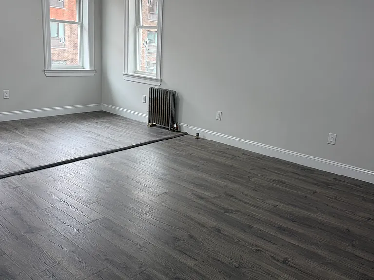 E 232nd St — Photo 10