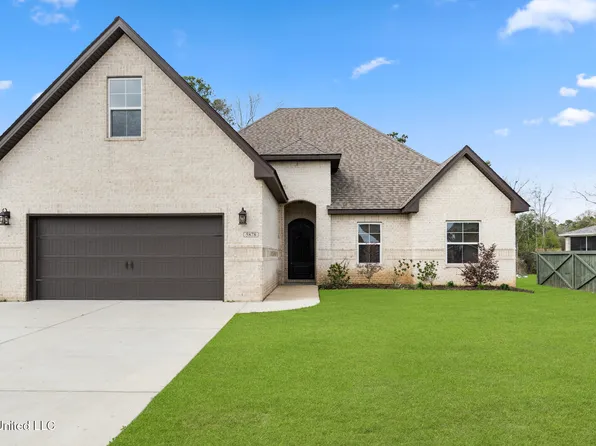 5878 Windmill St, Ocean Springs, MS 39564